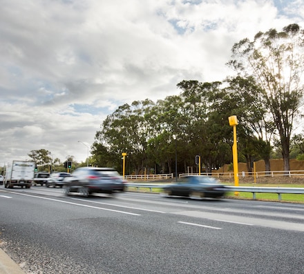 Combined speed and red light enforcement system